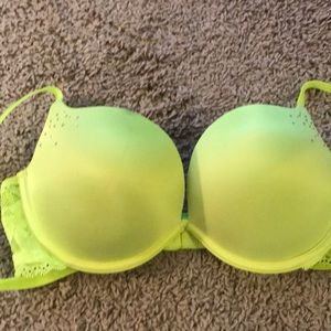Never worn before yellow bra